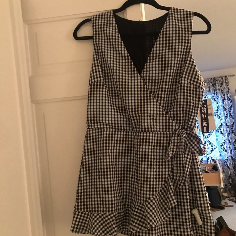 Romper! - Picture 1 of 5